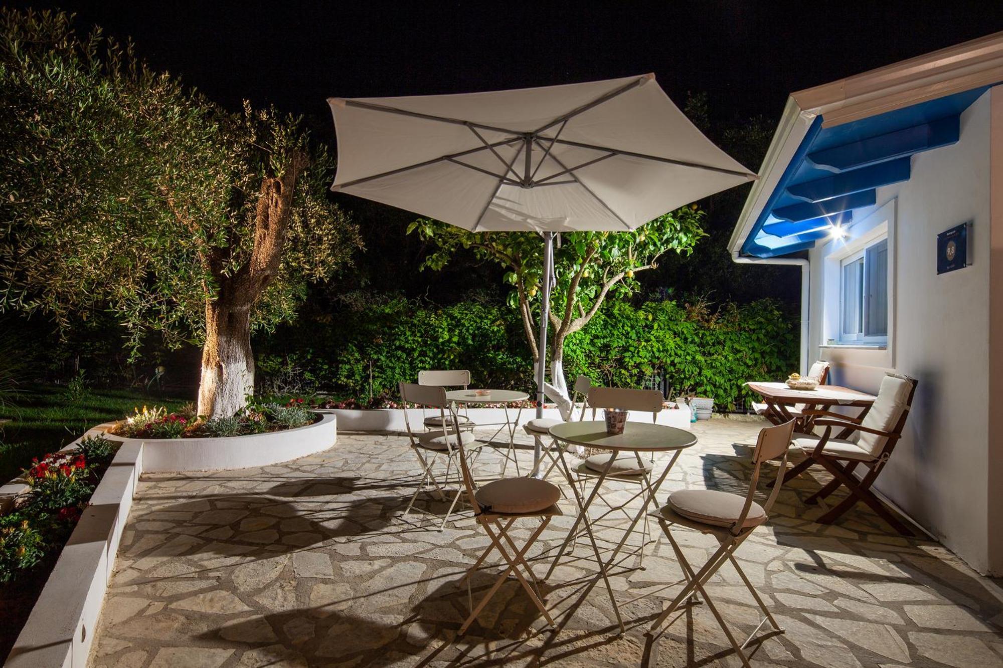 Sun 'n Chill, Boutique & 3* Melikia