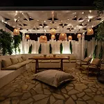 Sun \'N Chill, Boutique Apartments & Beach Villa