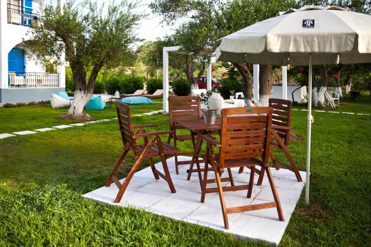Sun 'n Chill, Boutique & Melikia